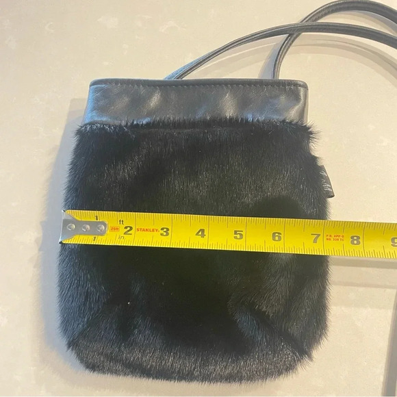 R.D. CUIR  ILES DE LA MADELAINE LEATHER RABBIT FUR SHOULDER CROSSBODY BAG - Picture 3 of 11